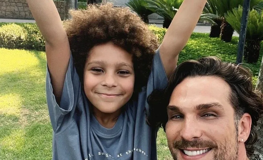Filho de Igor Rickli e Aline Wirley fará sua estreia como ator em "A Vovó Sumiu"