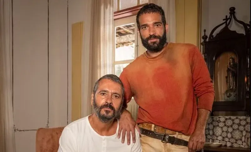 Humberto Carrão e Marcos Palmeira compartilham o protagonismo de José Inocêncio em remake de "Renascer"