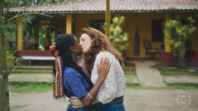Menah (Camilla Damião) e Mara (Renata Gaspar). Foto: Reprodução/TV Globo