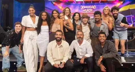 "Domingão com Huck" reúne elenco de "Terra e Paixão" e "Renascer"