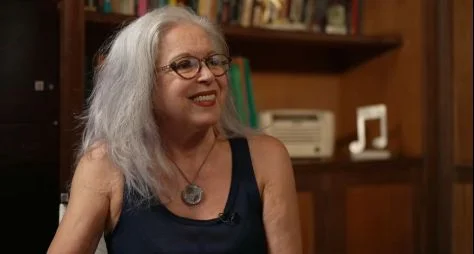 No "Domingo Espetacular", Tetê Espíndola avalia o resgate da canção "Escrito nas estrelas"