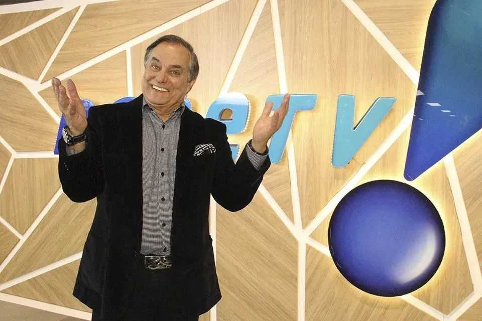 "Manhã do Ronnie" deixa de ser ao vivo na RedeTV!