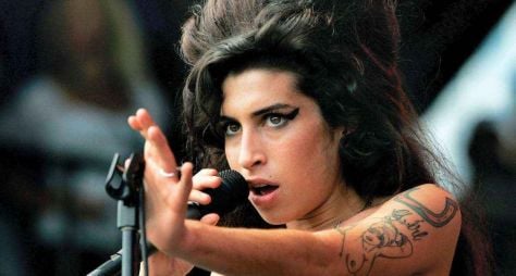 A misteriosa morte de Amy Winehouse é o tema do Câmera Record deste domingo (28/01)