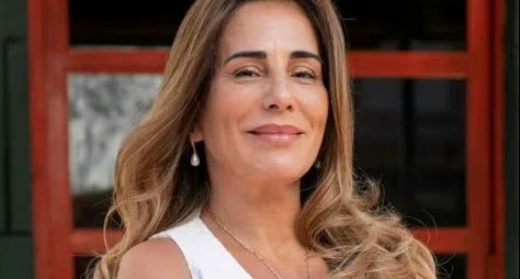 Gloria Pires é estimada para o elenco do remake de "Pai Herói", da HBO Max