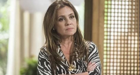 Adriana Esteves emendará trabalhos de novela das nove com os de série do Globoplay