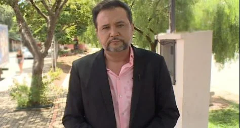 Exclusivo na RedeTV!: Geraldo Luís mostra como vive Andreas von Richthofen no "Geral do Povo"