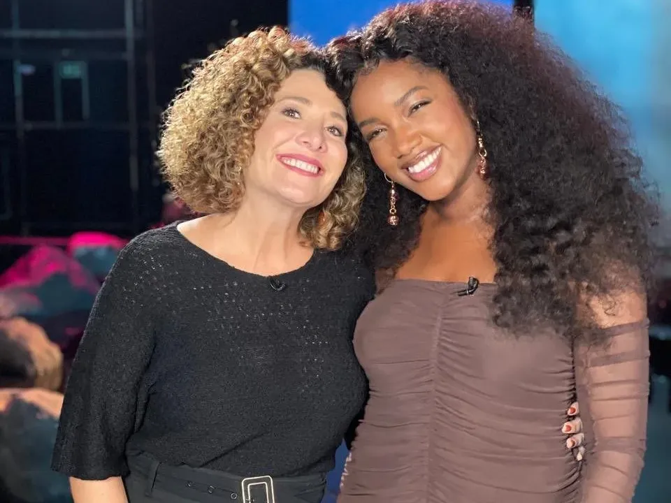 A cantora Iza fala sobre sua gravidez no ‘Fantástico’ deste domingo