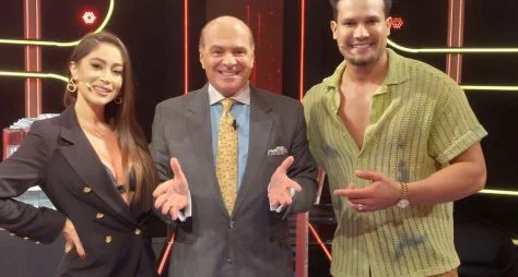 Israel Novaes e Carol Narizinho participam do "Mega Senha Power", da RedeTV!
