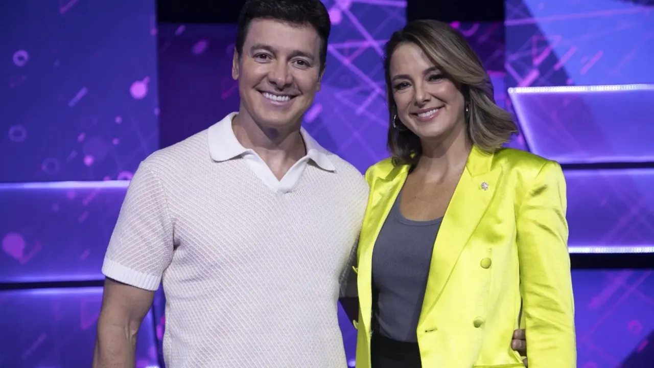 Rodrigo Faro e Ticiane Pinheiro comandam a nova temporada do Canta Comigo Teen