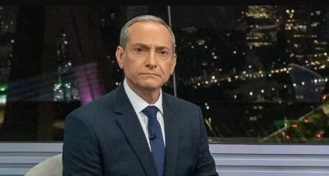 José Roberto Burnier assume o comando do "Jornal Hoje" durante as férias de César Tralli