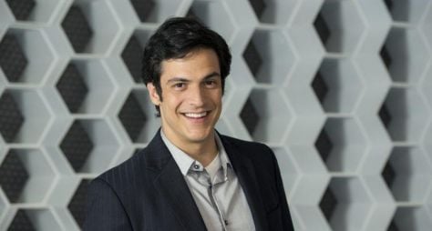 Globo não tem novo projeto para Mateus Solano; ator reivindica direitos de reexibição de novelas