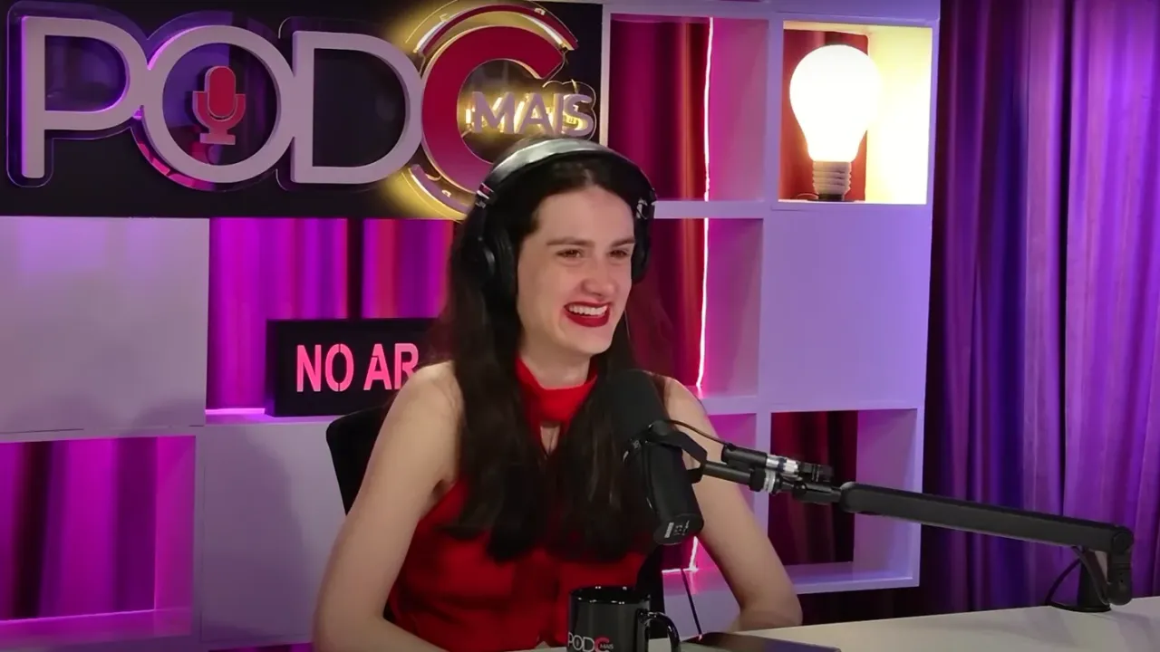 Laura Portiolli no PodC Mais