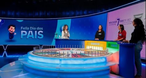 Rebeca Abravanel recebe Patricia Abravanel para celebrar o Dia dos Pais no “Roda a Roda”