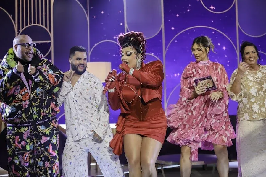 No “Sabadou com Virginia” deste sábado (31), Gloria Groove e Tiago Abravanel agitam a noite com muitas revelações