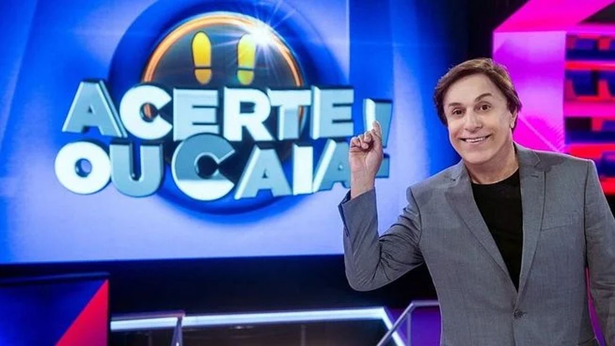 Tom Cavalcante apresenta o Acerte ou Caia!. Foto: Record