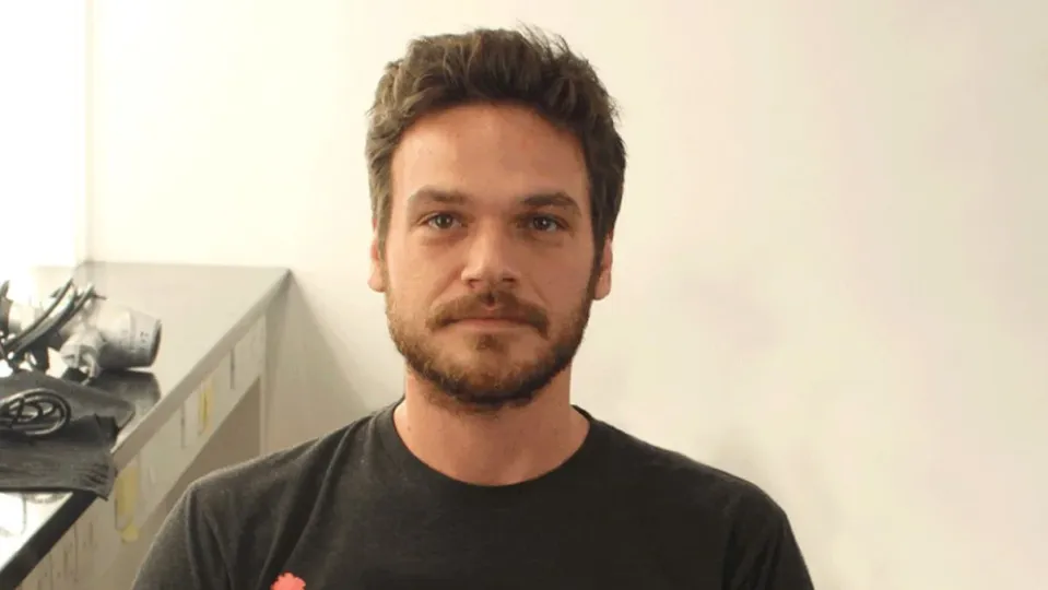Emílio Dantas será protagonista da próxima produção Original da Globoplay, em parceria com a Conspiração Filmes