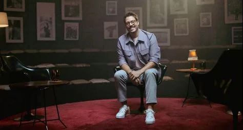 Que História É Essa, Porchat?: apresentador deixa o estúdio para conferir de perto as histórias mais engraçadas pelo Brasil