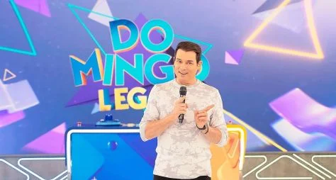 “Domingo Legal” recebe Sylvia Design, Dani Souza e Melody