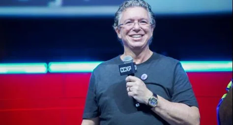 Boninho negocia com Record após acordo com SBT e movimenta bastidores da TV