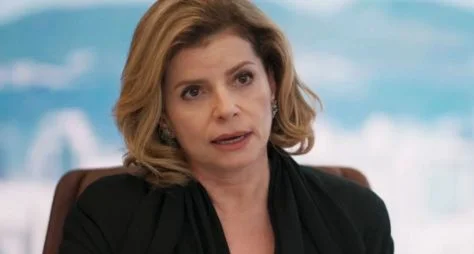 Debora Bloch rebate críticas ao remake de "Vale Tudo"