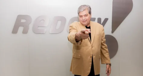 Datena estreia novo programa na RedeTV! com foco nacional e menos sensacionalismo