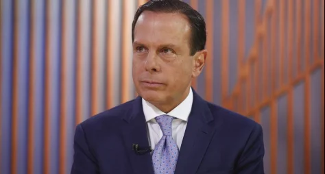 No Alvo: Doria deixa gravação no SBT e critica programa