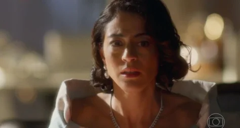 Autora e atrizes de "Garota do Momento" celebram o sucesso da novela