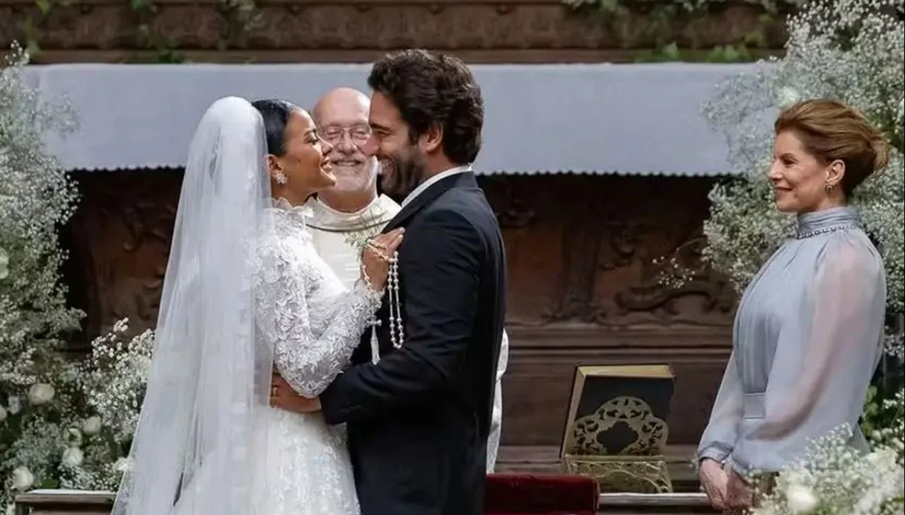 Casamento de Maria de Fátima (Bella Campos) e Afonso (Humberto Carrão)