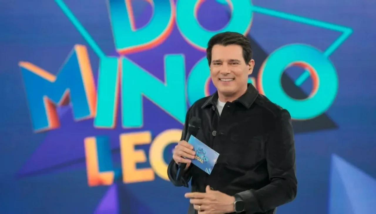 Celso Portiolli apresenta o Domingo Legal. Foto: SBT