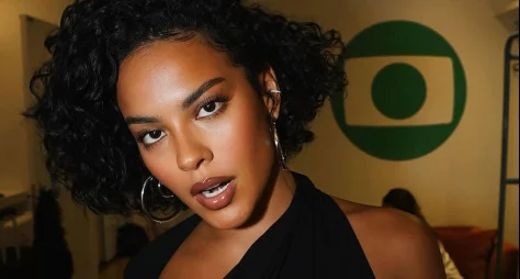 Globo aposta em contratos fixos e negocia permanência de Bella Campos após Vale Tudo