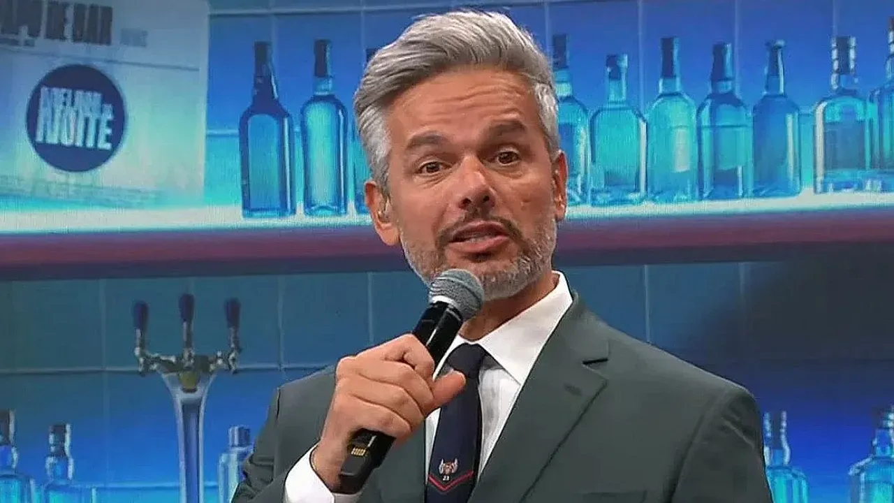 Otaviano Costa se afasta do “Melhor da Noite” após mal-estar e é substituído por Pâmela Lucciola