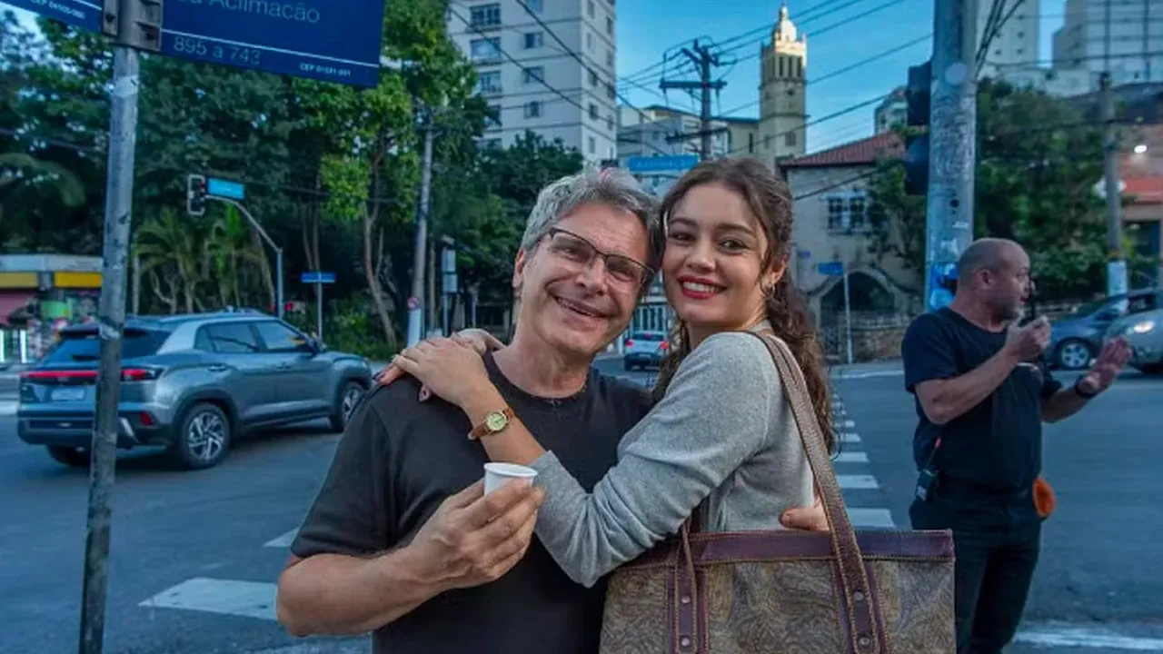 Dira Paes e Sophie Charlotte exaltam parceria em Três Graças