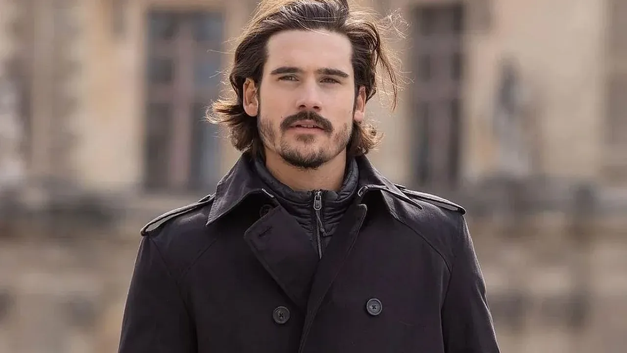 Nicolas Prattes pode viver vilão em A Nobreza do Amor, nova novela das 18h da Globo