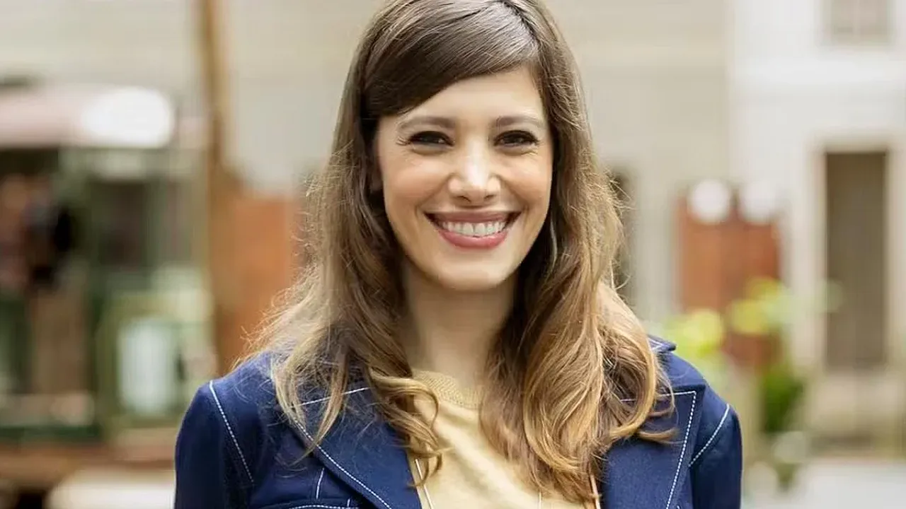 Caroline Dallarosa deve interpretar a vilã em "Vidas Paralelas"