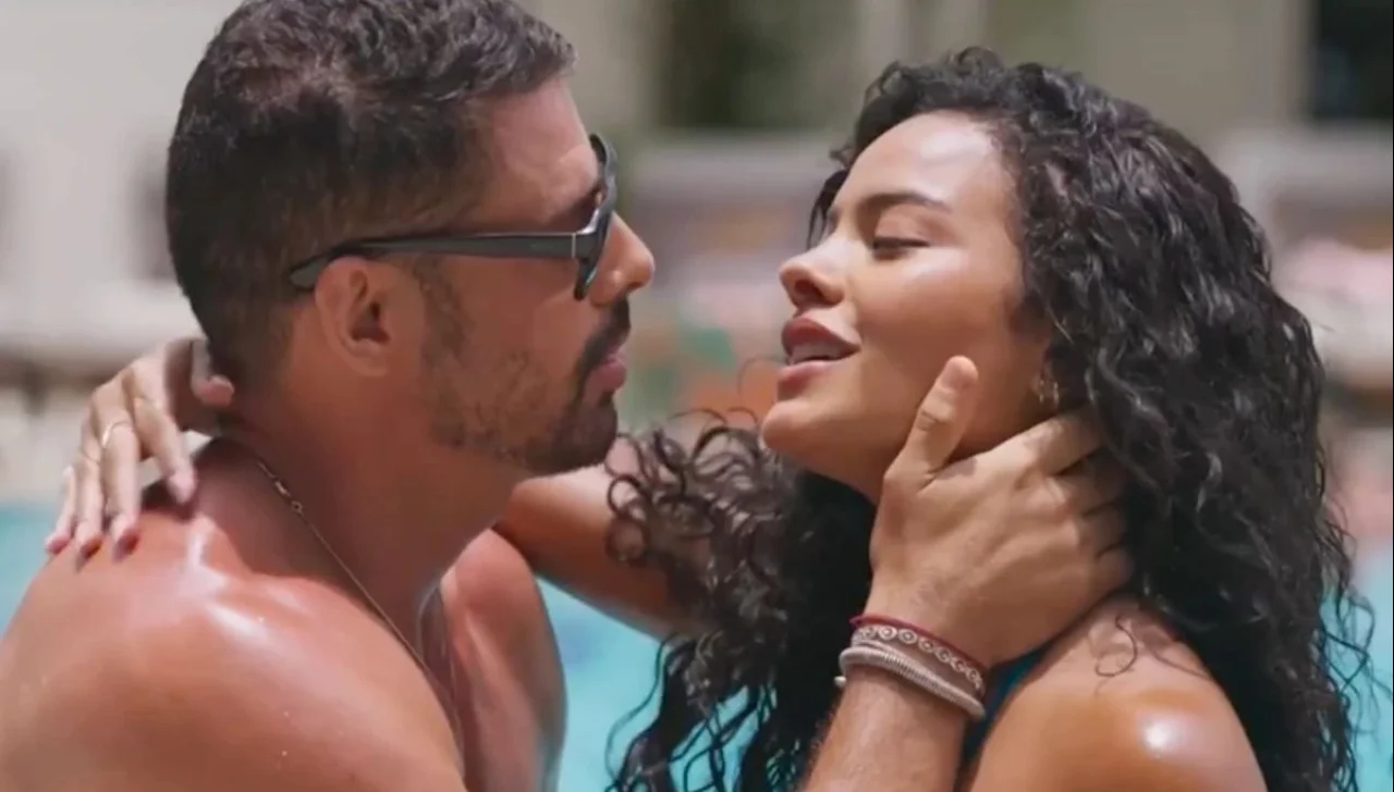 César (Cauã Reymond) e Fátima (Bella Campos). Foto: Reprodução/Globo