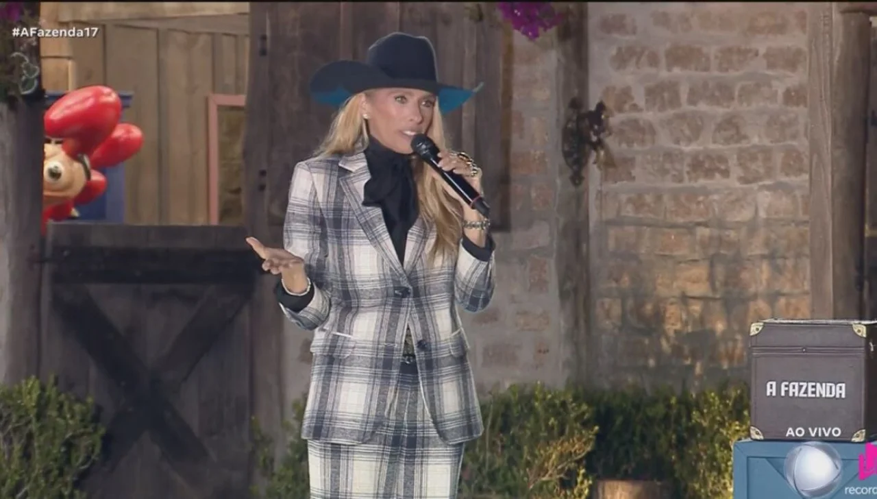 Adriane Galisteu. Foto: Reprodução/Record