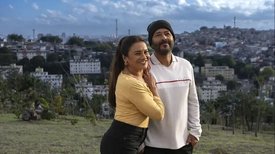Dira Paes retorna ao protagonismo em “Três Graças” e celebra nova fase na Globo