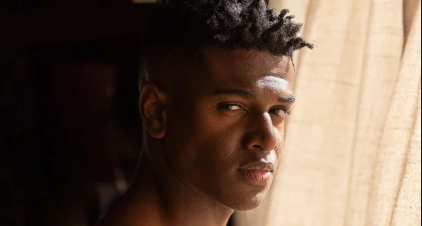 Ronald Sotto será o mocinho de “Nobreza do Amor”, próxima novela das 18h da Globo