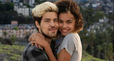 Três Graças: Joélly entrega o bebê em trama de tráfico de crianças