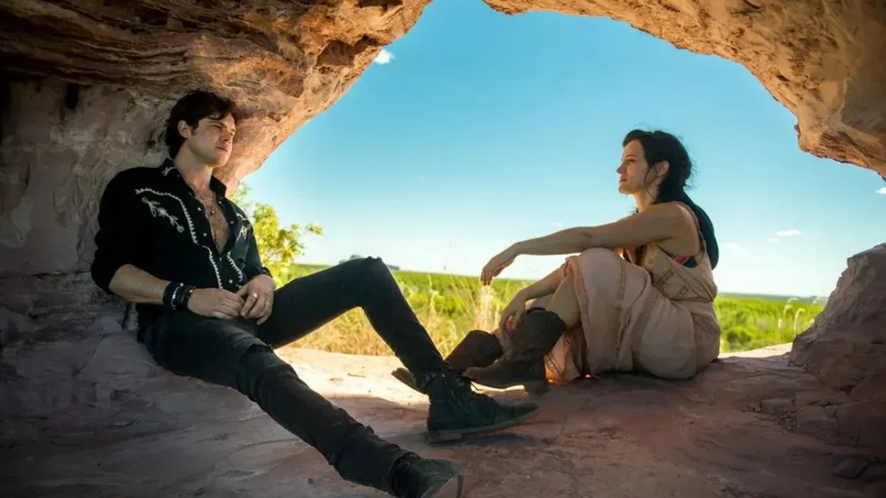 Sérgio Guizé e Bianca Bin