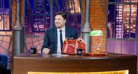 SBT inicia negociações para renovar contrato de Danilo Gentili