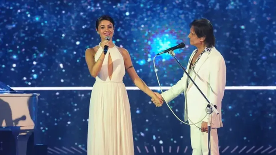 Roberto Carlos reúne João Gomes e Sophie Charlotte em especial em Gramado