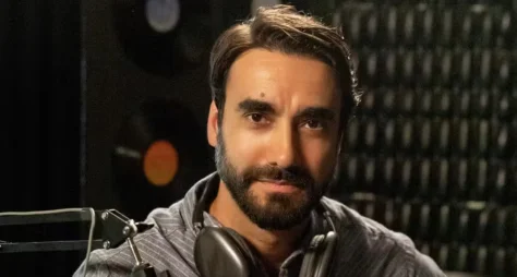Bastidores de 'Coração Acelerado': Gabriel Godoy vive ícone da Rádio Estrela