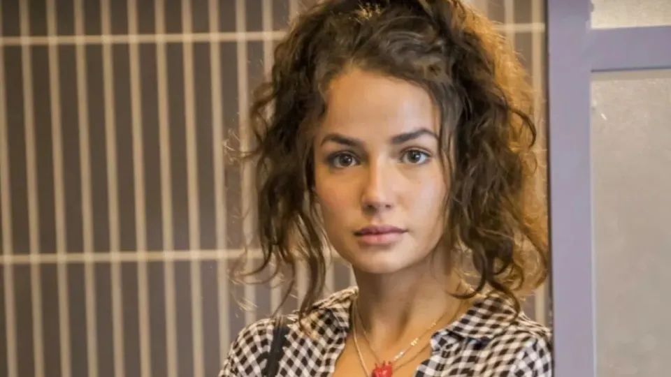 Nanda Marques amplia trajetória em novelas com papel em 'Quem Ama Cuida'