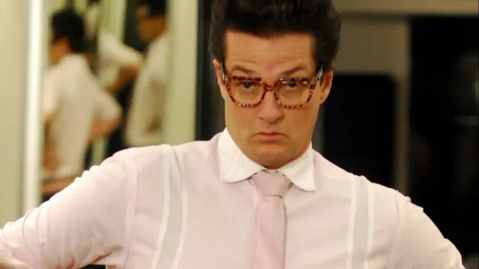 O regresso de Crô: Marcelo Serrado retoma personagem icónico em ‘Três Graças’