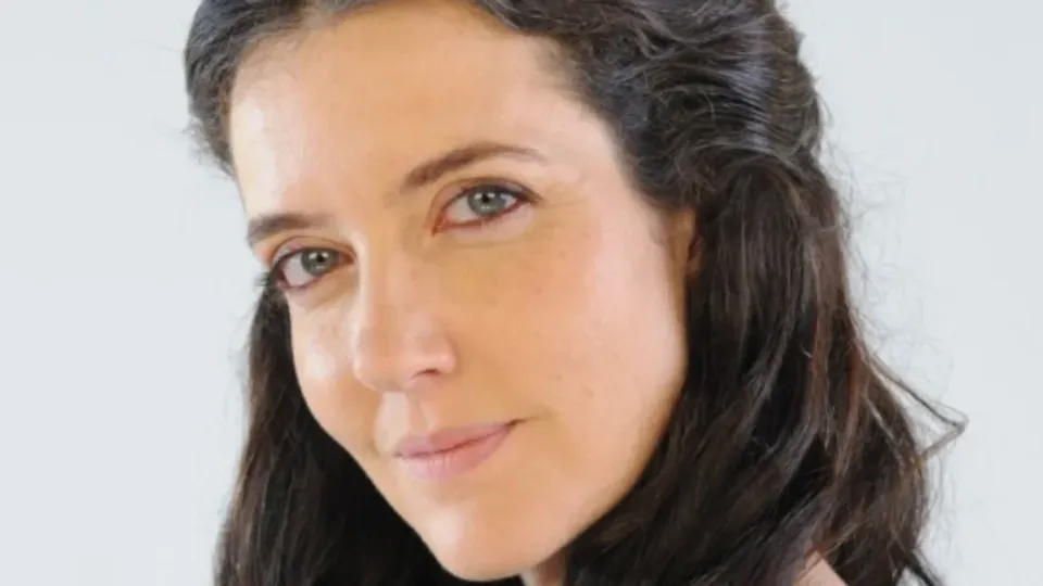 Série bíblica 'Amor em Ruínas' marca retorno de Larissa Maciel à televisão