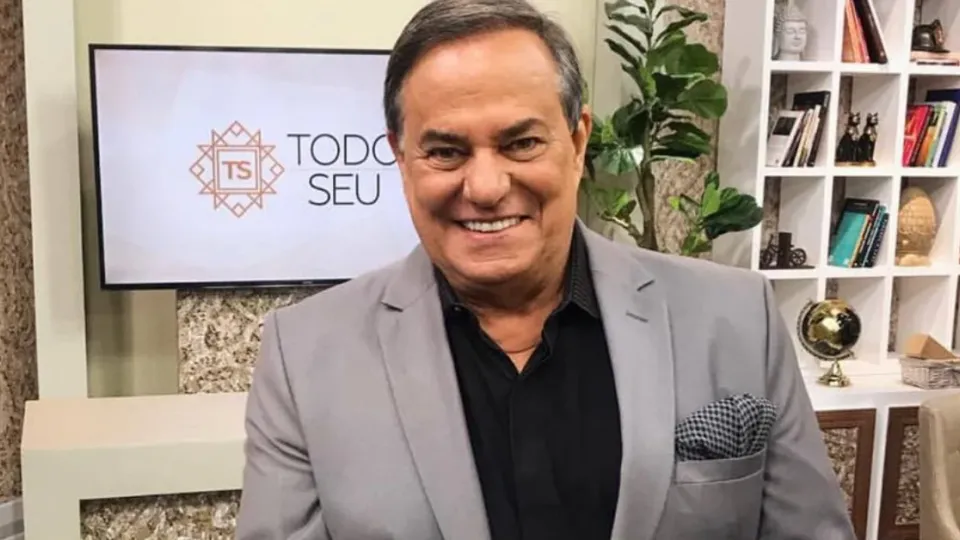TV Gazeta manifesta interesse em trazer Ronnie Von de volta após sete anos