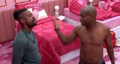 Edilson Capetinha é desclassificado do 'BBB 26' após discussão com Leandro
