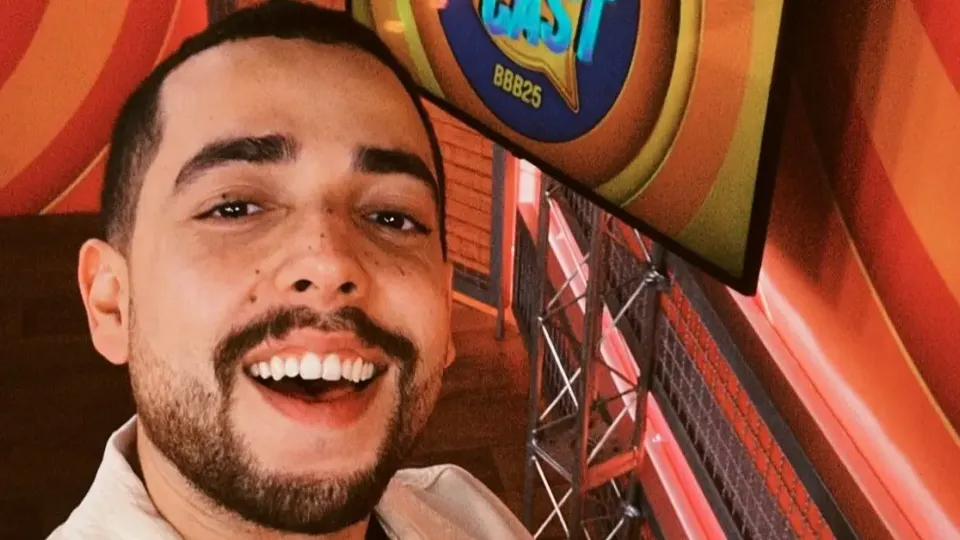 Lucas Selfie participa do ‘MesaCast BBB' no Multishow