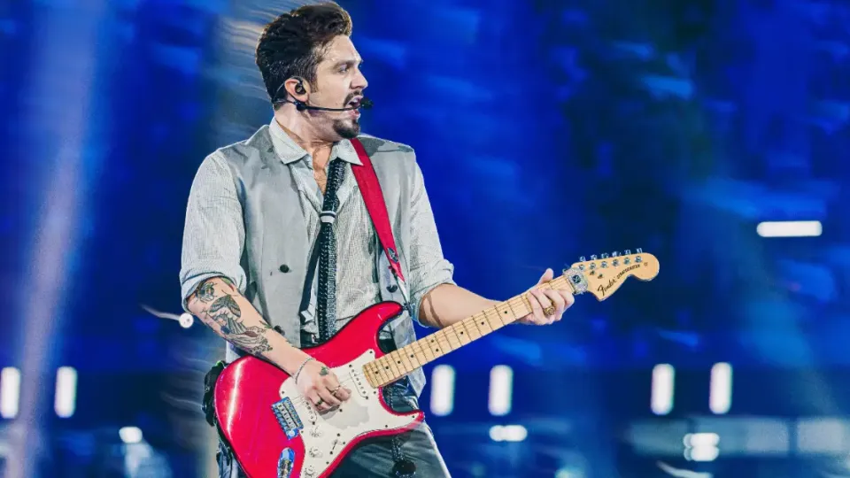SBT transmite ao vivo estreia da nova turnê de Luan Santana
